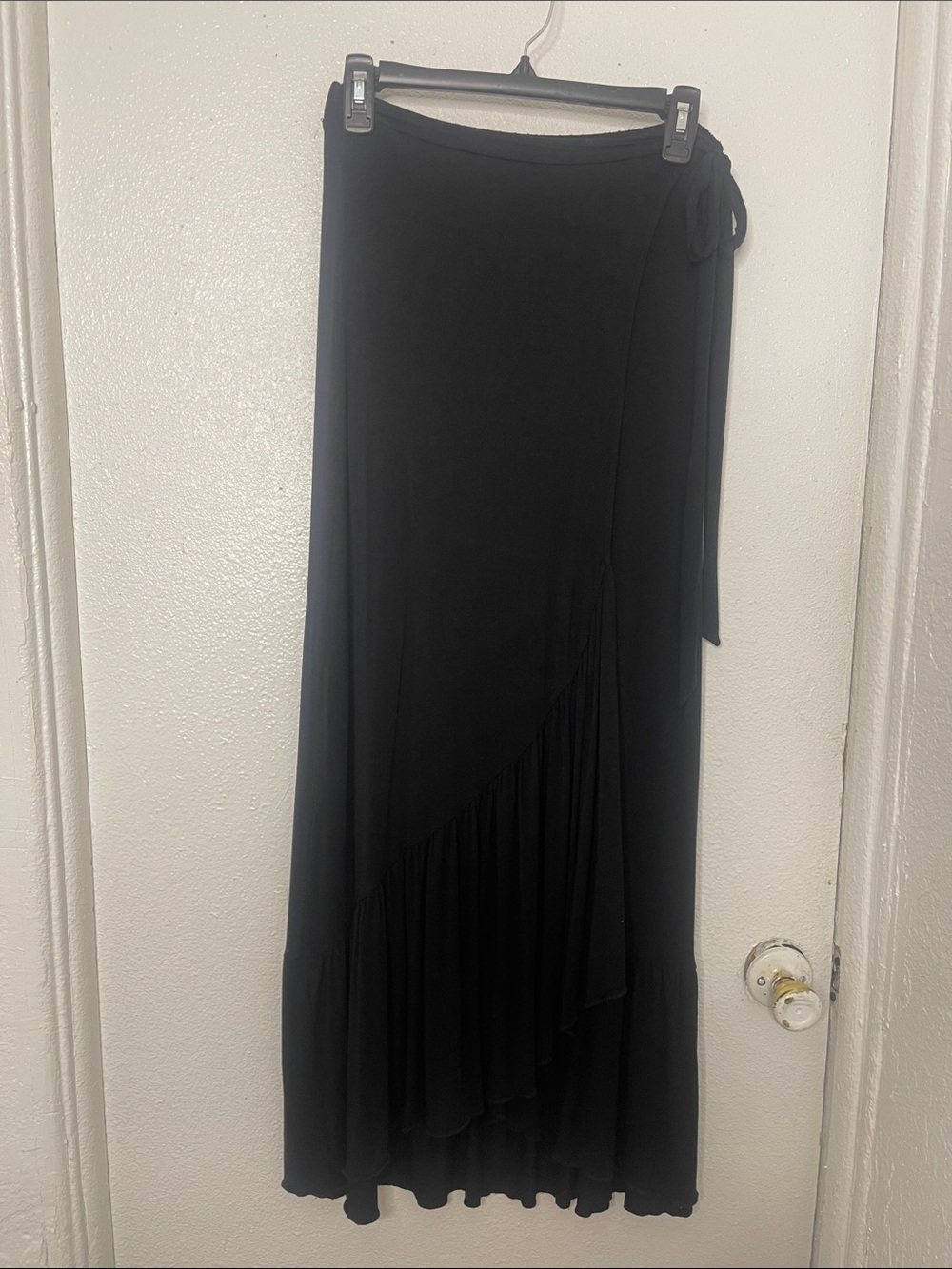 American eagle outfitters wrap around asymmetrical ruffle skirt w/ tie around s